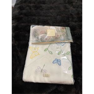 NEW Lenox Butterfly Meadow Dahlia Tablecloth (Size: 60" x 84" oblong